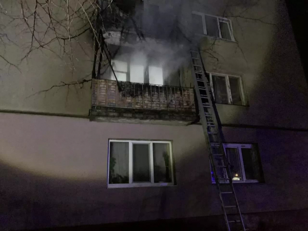  Рано вранці у Мукачеві вирувала пожежа: людей евакуйовували з будинку 