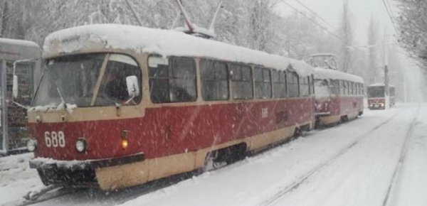 
В Киеве с завтрашнего дня частично восстанавливается работа электротранспорта – Кличко 