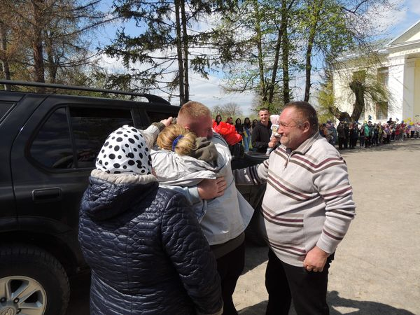 На Вінниччині зустріли військового, який вважався зниклим безвісти                    
