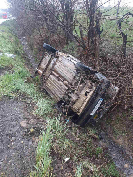  Не впоралася із керуванням: у Залужжі в ДТП потрапила жінка з трьома дітьми 