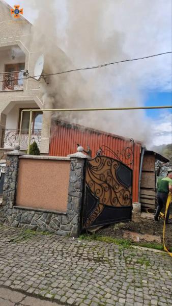  Великодня не обійшлося без пожеж: на Мукачівщині через піч загорівся будинок 