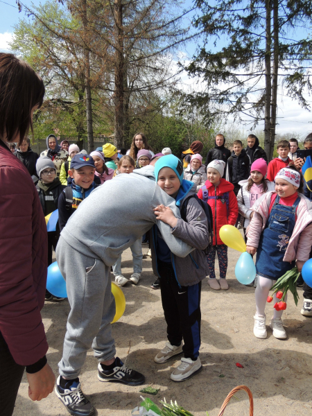 На Вінниччині зустріли військового, який вважався зниклим безвісти                    
