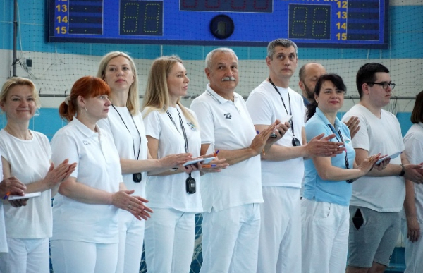 В Ужгороді розпочались дводенні змагання області з плавання (ФОТО)