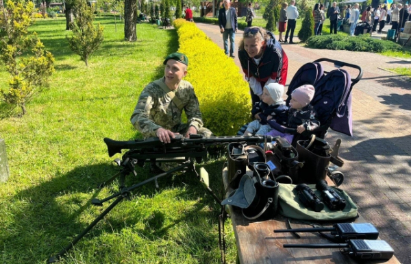 Закарпатські прикордонники провели захоплюючі майстеркласи для дітлахів (ФОТО)