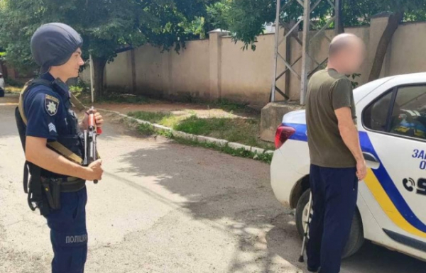 Закарпатець довго "водив за носа" київських копів, однак попався вдома