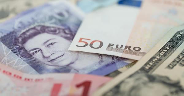 Курс валют в Україні на 26 червня: скільки коштують долар, євро і злотий