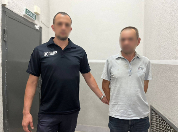 На Мукачівщині поліція затримала підозрюваного у збуті боєприпасів На Мукачівщині поліція затримала підозрюваного у збуті боєприпасів