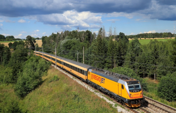 "Засинаєте у Празі, прокидаєтесь в Мукачеві": Чеський перевізник RegioJet планує запустити новий нічний потяг