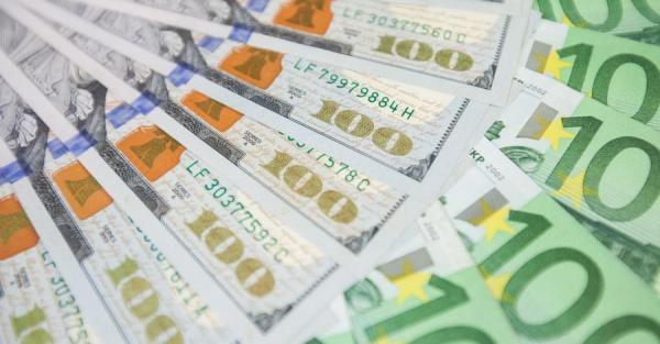 Курс валют на 25 серпня: скільки коштують долар, євро та злотий