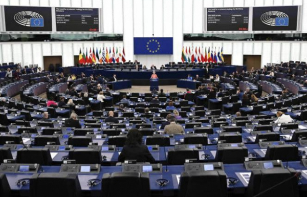 Євродепутати закликали Зеленського ветувати закон про е-декларації