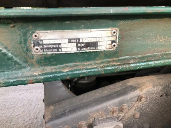  В ПП "Тиса" прикордонники виявили вантажівку з підробленим номером шасі 