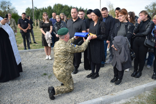 Чоп попрощався з полеглим Героєм Іллею Богачуком (ФОТО, ВІДЕО)