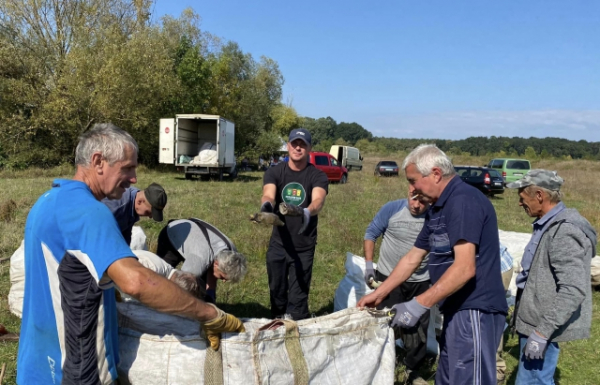 Владі не потрібен: У Берегові закривається єдиний сортувальний майданчик для побутових відходів (ФОТО)