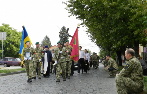 Чоп попрощався з полеглим Героєм Іллею Богачуком (ФОТО, ВІДЕО)