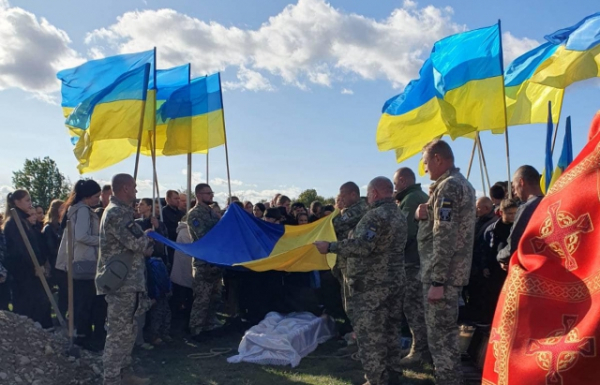 Закарпаття провело в останню дорогу Героя Михайла Марушку (ФОТО)