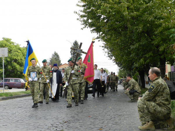 Чоп попрощався з полеглим Героєм Іллею Богачуком (ФОТО, ВІДЕО)