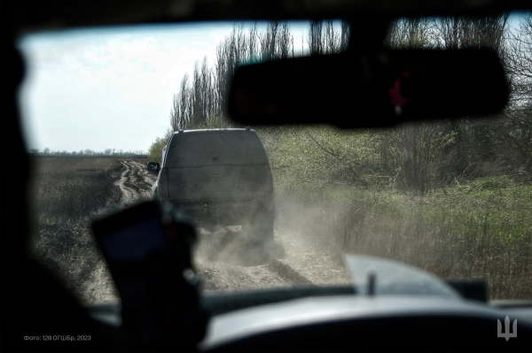 Фото дня: Дороги війни очима бійців Закарпатської бригади