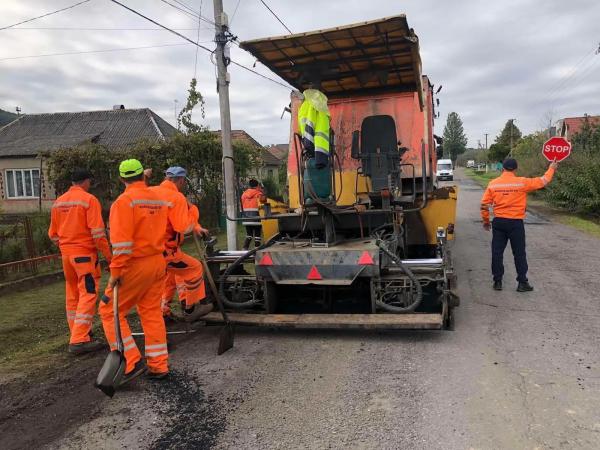  Ужгородщина, Хустщина, Тячівщина, Рахівщина – в області триває відновлення мережі доріг місцевого значення 