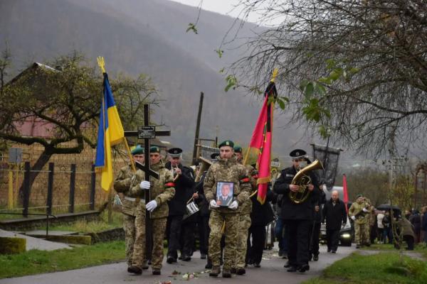  На Закарпатті провели в останню дорогу прикордонника Івана Прислупського 