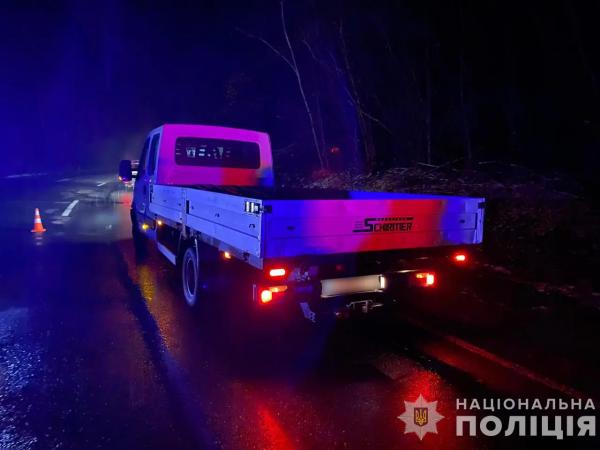  Рано вранці на Мукачівщині трапилася смертельна ДТП: під колесами авто загинув чоловік 