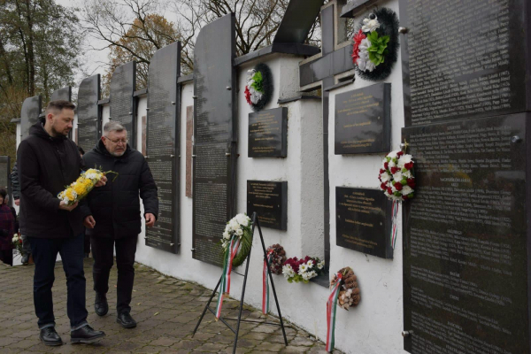  На Закарпатті вшанували пам’ять репресованих в роки Другої світової війни 