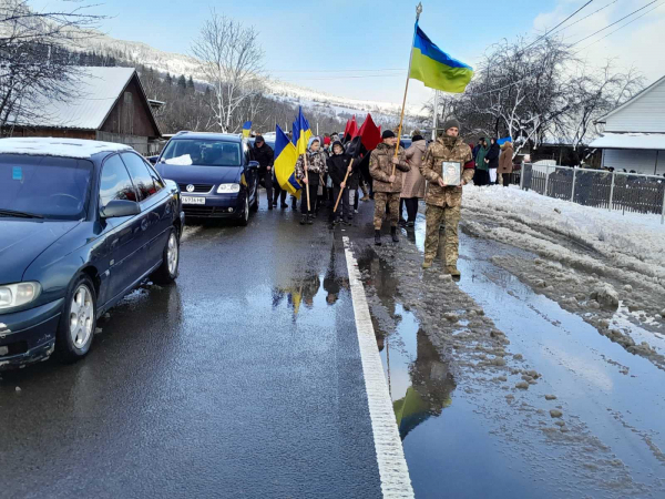  У Ясінянській територіальній громаді відбулася церемонія прощання з загиблим Героєм 