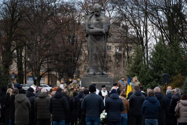  В Ужгороді сьогодні попрощалися із 38-річним Героєм Владиславом Решетніком 