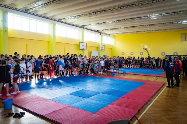  В Ужгороді триває чемпіонат Закарпаття зі змішаних бойових мистецтв федерації UFMMA України 