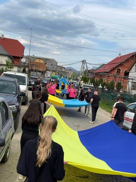 Закарпаття провело в останню дорогу полеглого Героя Михайла Будула (ФОТО)