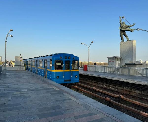 В метро Києва з 3 червня збільшується інтервал руху поїздів