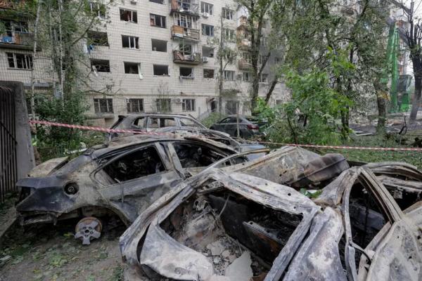 Масована атака на Київ: з-під завалів багатоповерхівки дістали тіла п’яти людей