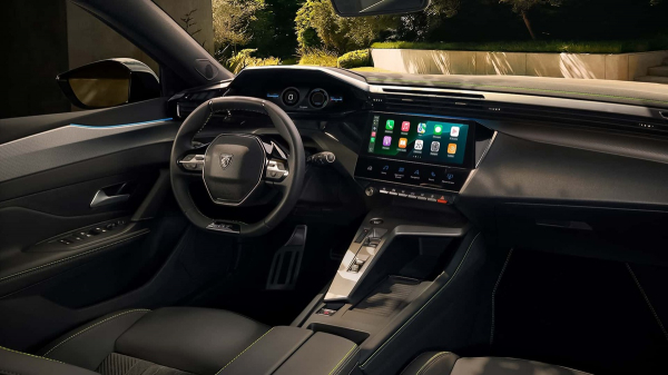 Peugeot 308 після оновлення отримав гібридні, електричну та дизельну модифікації
