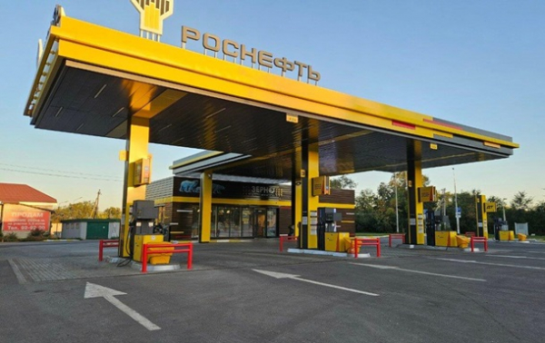 В Росії ціни на бензин другий день поспіль б'ють рекорди