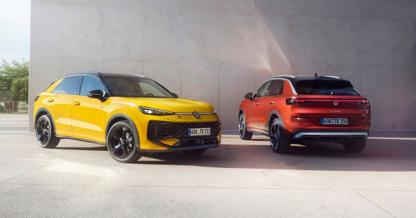 Volkswagen представив компактний кросовер T-Roc другого покоління. Який двигун для України?