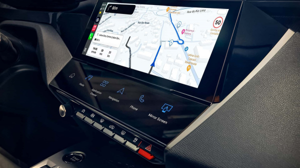 Peugeot 308 після оновлення отримав гібридні, електричну та дизельну модифікації
