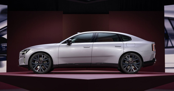 Volvo запустила виробництво нового електромобіля ES90