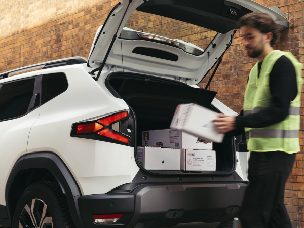 Dacia Duster перетворили на пікап із мініатюрною вантажною платформою