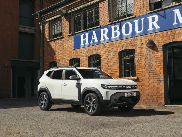 Dacia Duster перетворили на пікап із мініатюрною вантажною платформою