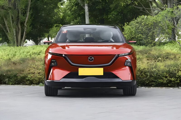Mazda оголосила ціни на електричний кросовер EZ-60