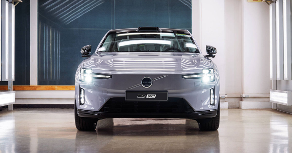 Volvo запустила виробництво нового електромобіля ES90