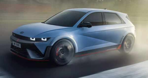 Hyundai Ioniq 5 N отримав дешевшу версію Essential, яка не поступається потужністю