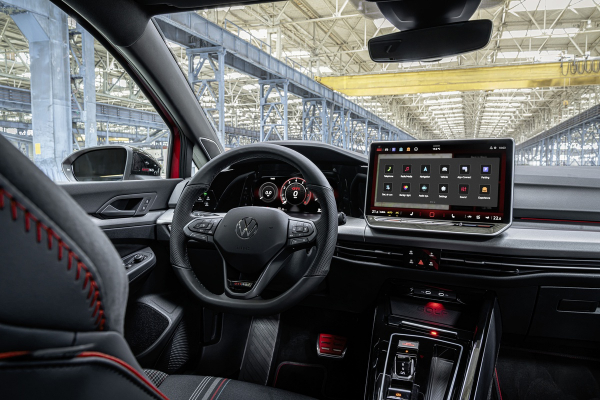 Найпотужніший Volkswagen Golf GTI вже можна замовити в Німеччині Найпотужніший Volkswagen Golf GTI вже можна замовити в Німеччині