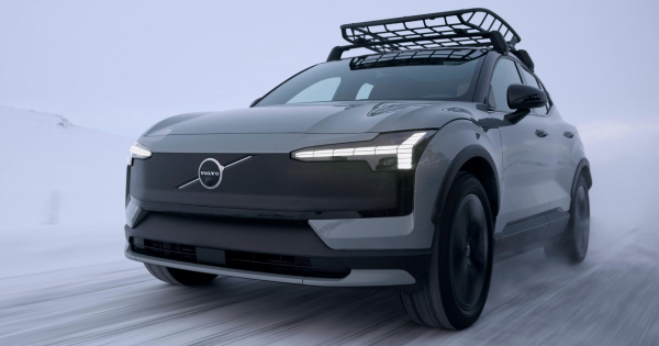 Volvo представила EX30 Single Motor вартістю менше ніж $40 000