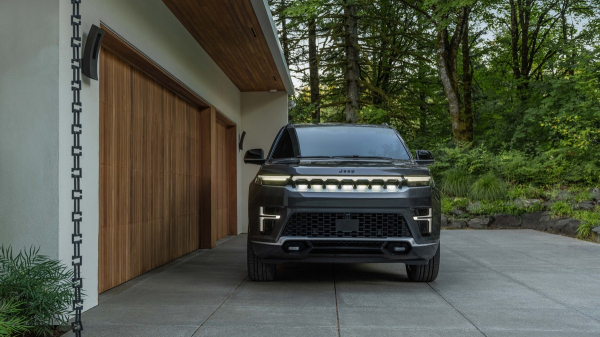 Дві моделі стали однією: Jeep представив позашляховик Grand Wagoneer 2026