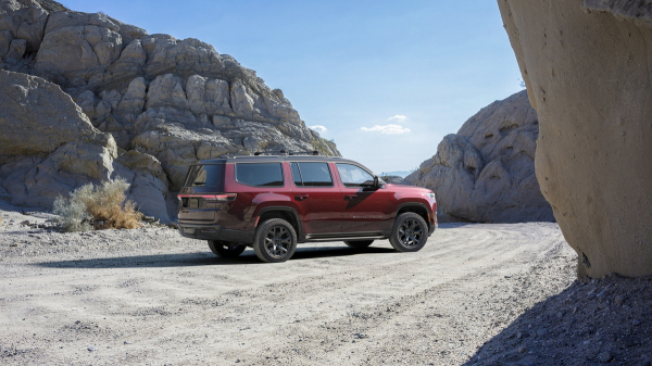 Дві моделі стали однією: Jeep представив позашляховик Grand Wagoneer 2026
