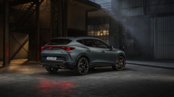 Cupra Formentor VZ5 повертається з п'ятициліндровим двигуном від Audi RS3