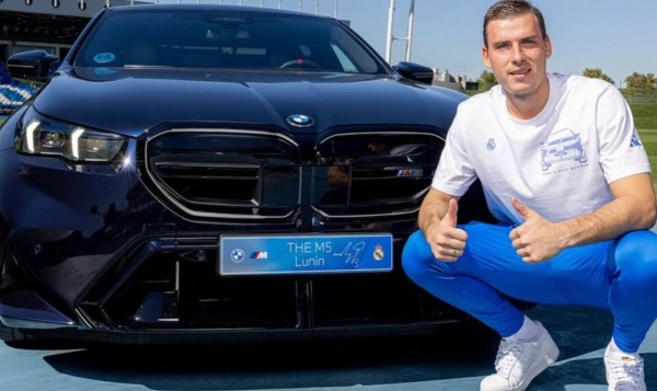 Український воротар «Реала» отримав від свого клубу BMW M5 2025