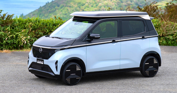 Nissan створив розсувну сонячну панель для електромобіля Sakura Nissan створив розсувну сонячну панель для електромобіля Sakura