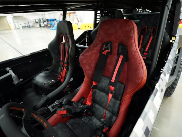 Toyota показала 300-сильний мотовсюдихід Scion 01