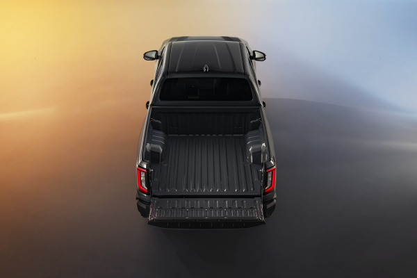 Toyota представила новий Hilux, включно з повністю електричною версією